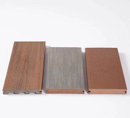 140 X 25mm Neme Dayanıklı WPC Decking Boards Anti Uv Plastik Ahşap Kompozit Levhalar