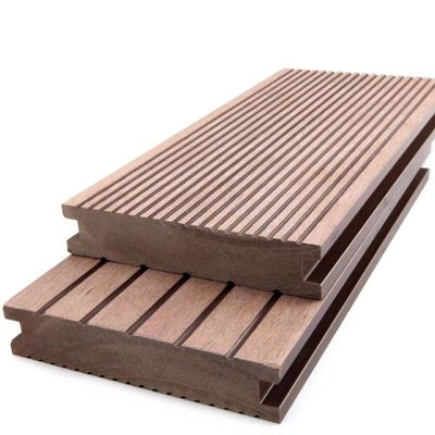 140 X 25mm Neme Dayanıklı WPC Decking Boards Anti Uv Plastik Ahşap Kompozit Levhalar